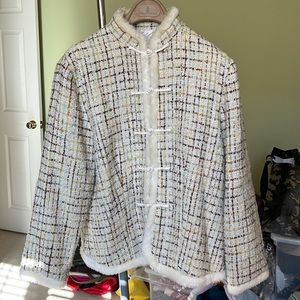Lady tweed jacket. Oriental style. Faux fur and handmade button. Mint condition